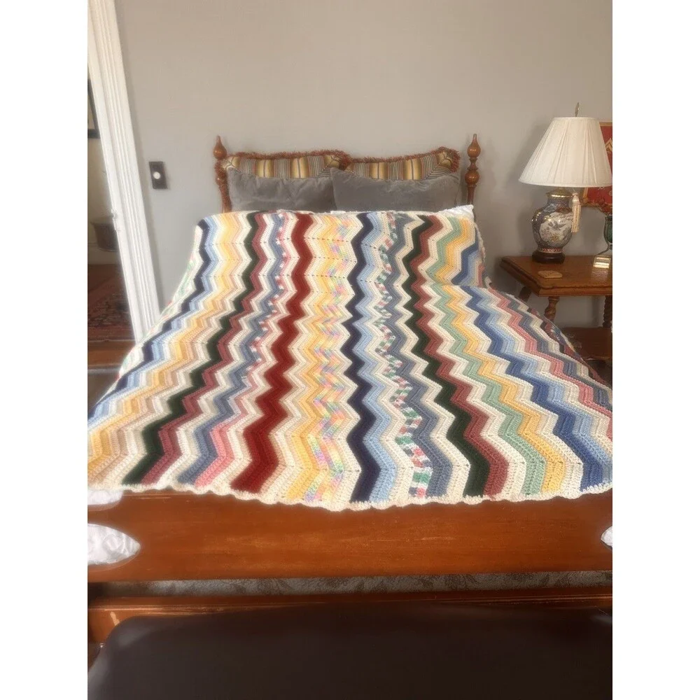 Vintage Multicolor Afghan Throw Blanket 64x80 Home decor Bedroom Living room